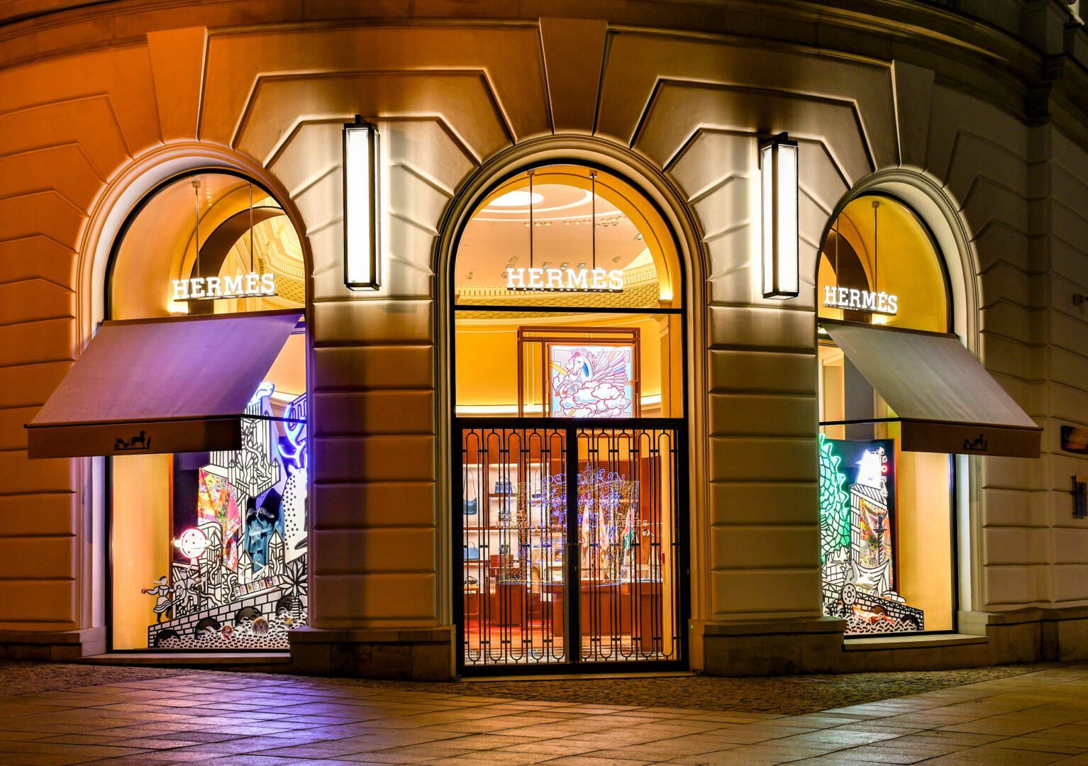 Birkin Bag vs. Hermès Stock: Which is the Better Investment?